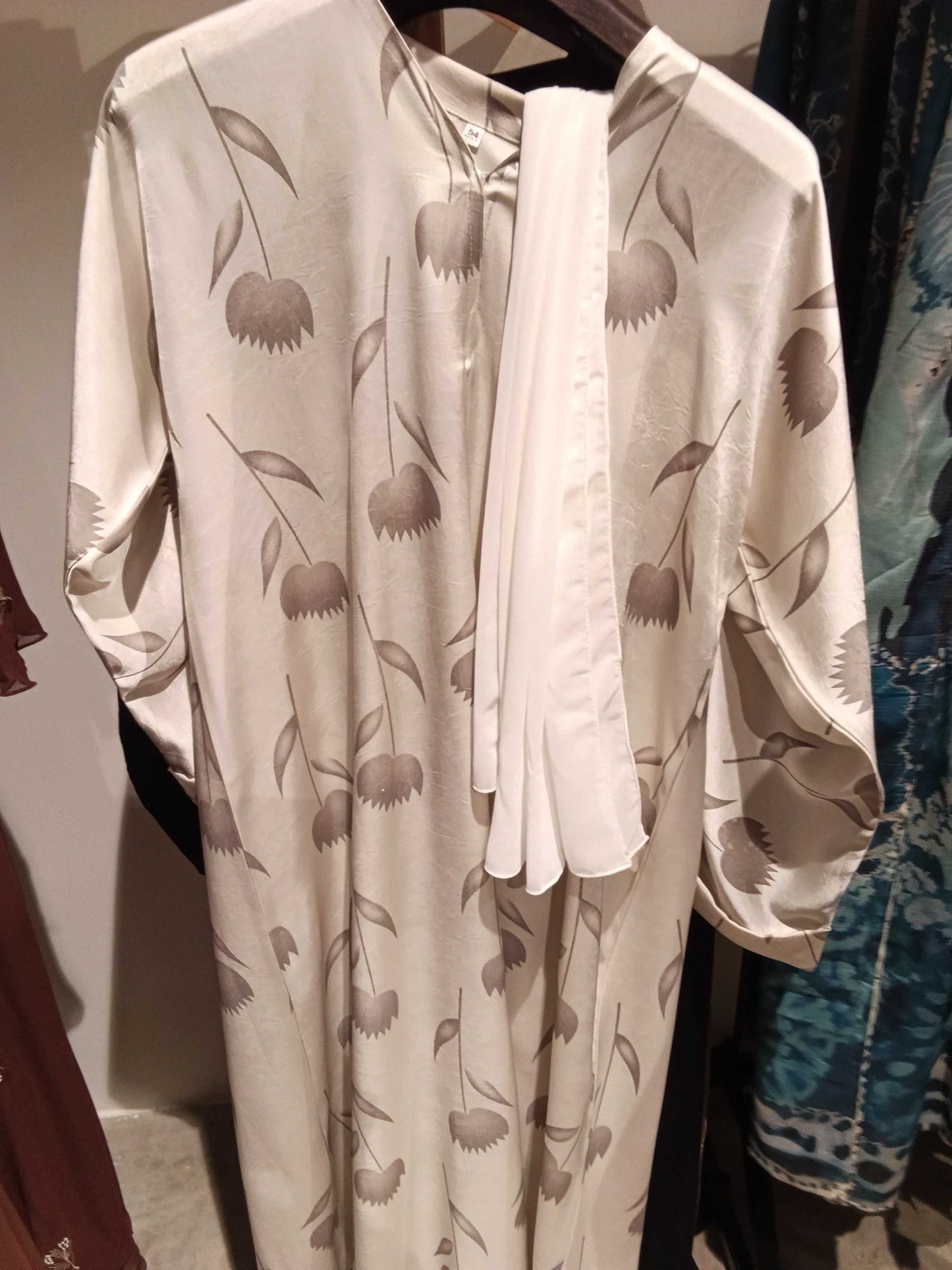 Designer Abayas W54