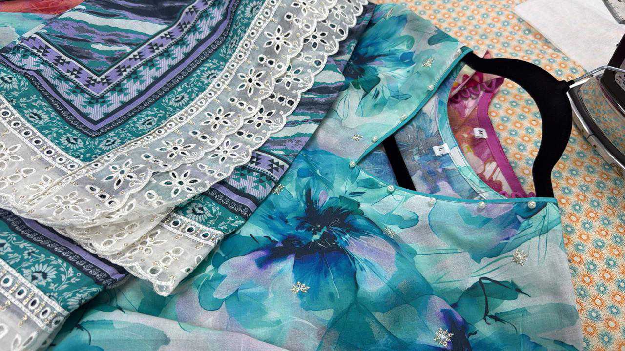 Pakistan lawn long Suit - PKMYS260 301084L