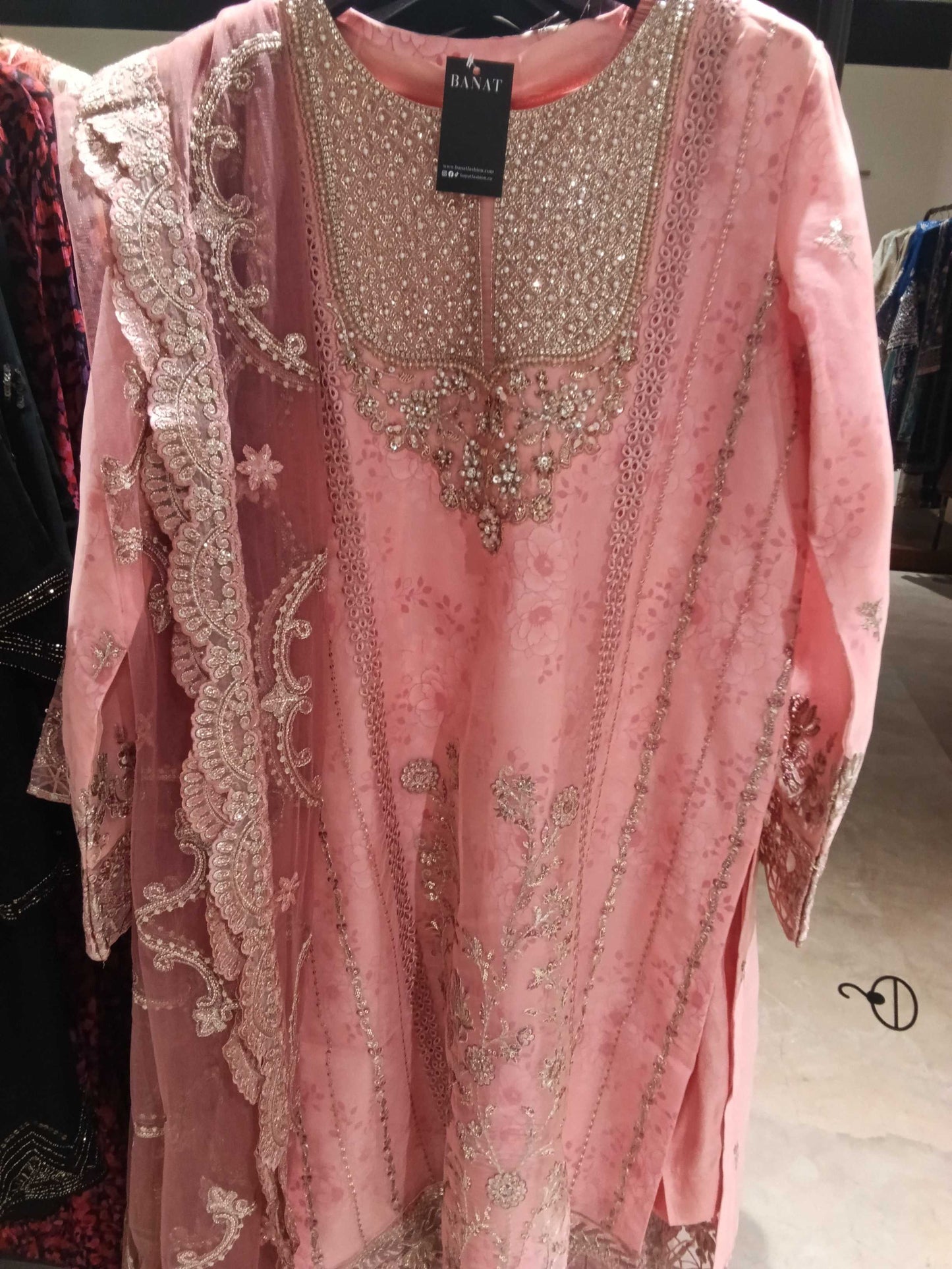 Pakistani heavy party wear - PKMYS260 301157M