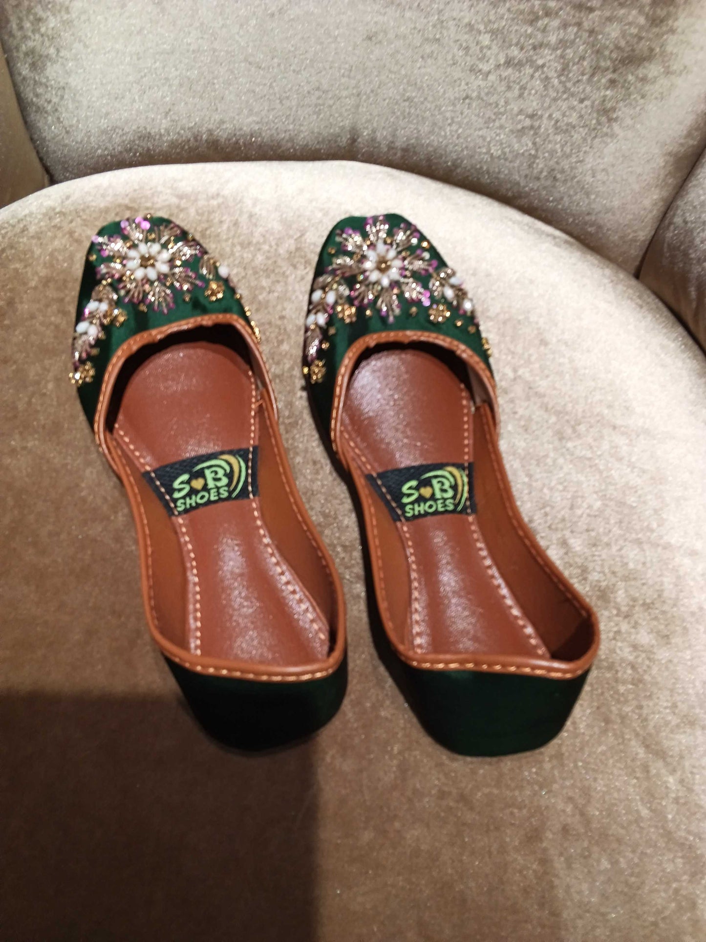 Pak Juti dark green 8