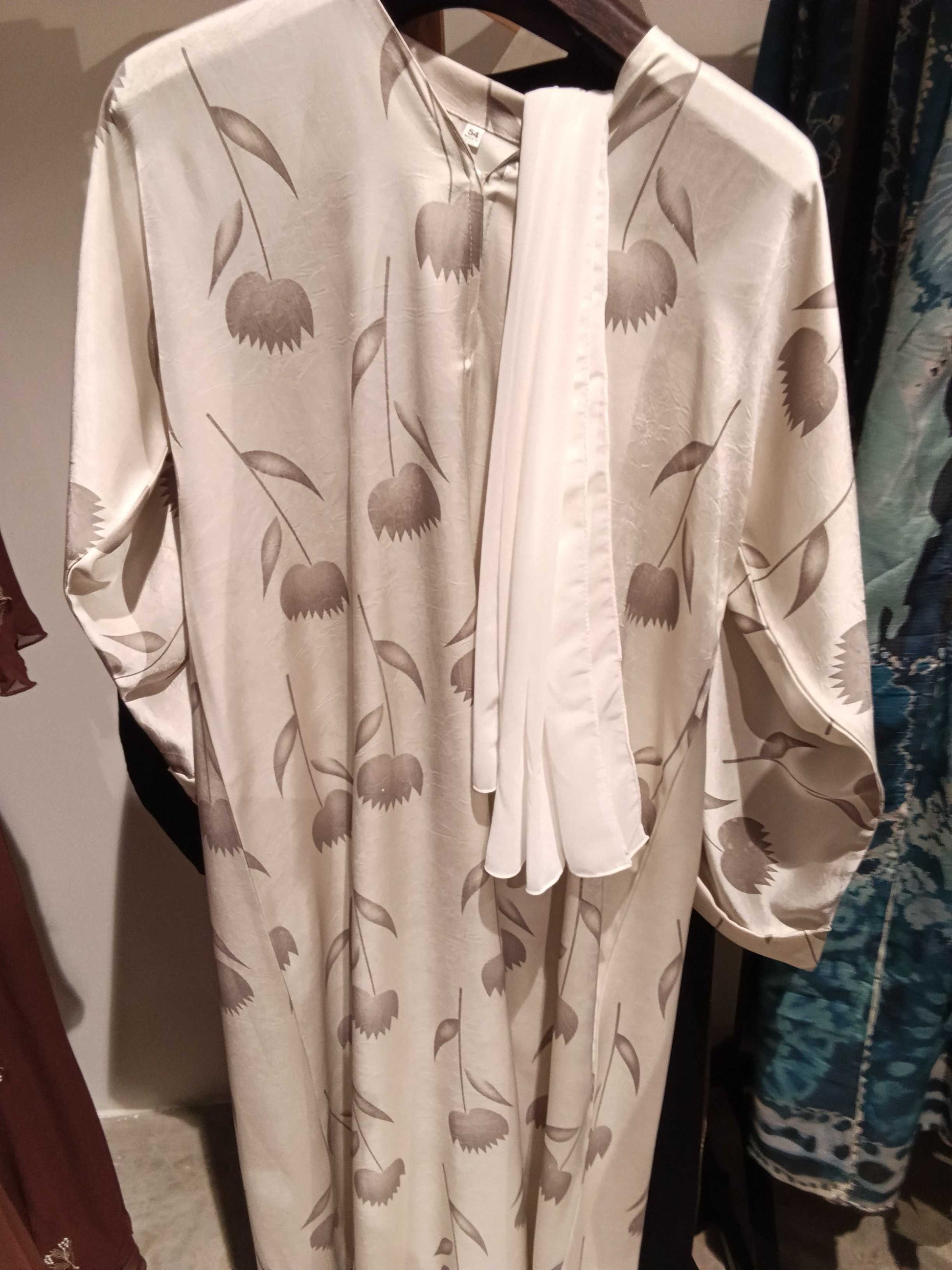 Designer Abayas W54